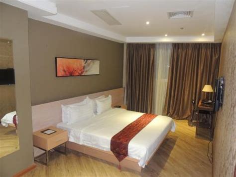 11 Best Hotels in Binondo, Manila .